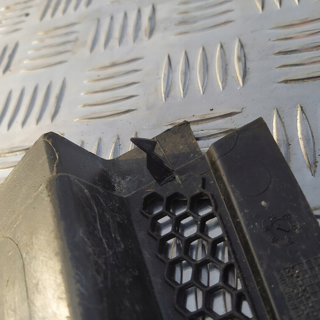 фото №9, Peugeot 2008 i жабо левая правое полный 96733024