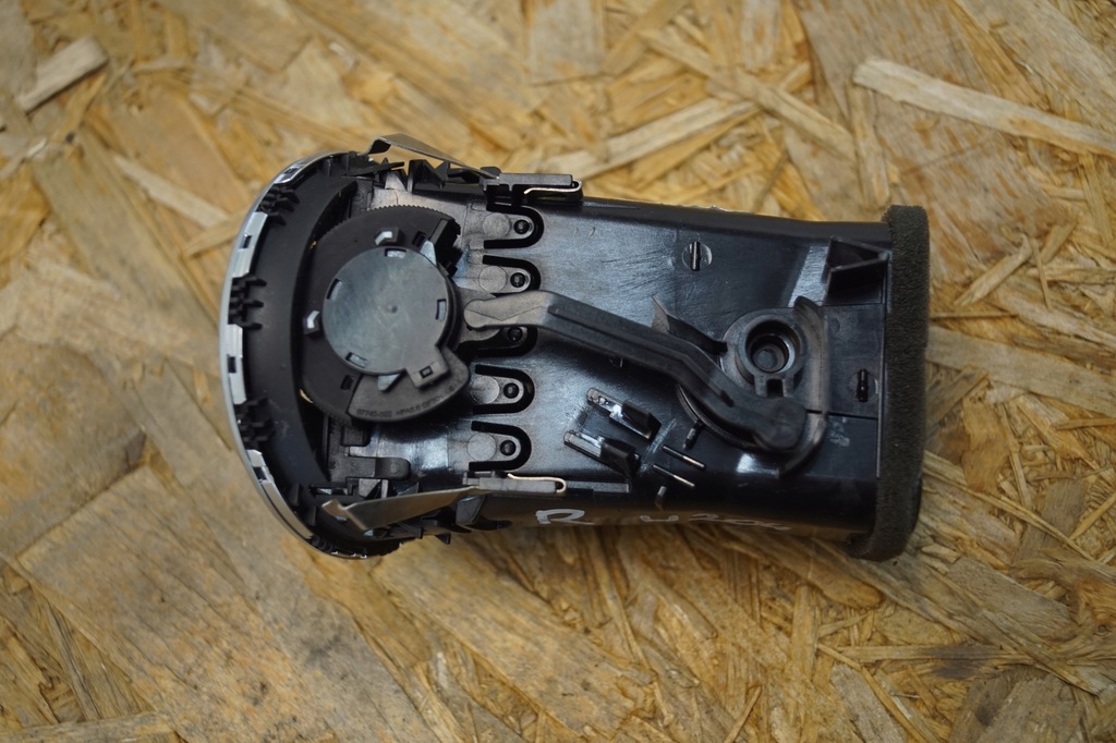 фото №8, Решётка обдув правая mercedes w204 lift a2048306254