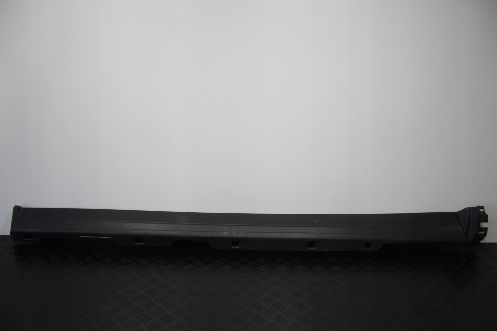 фото №1, Накладка порог порог правый land rover discovery sport l550