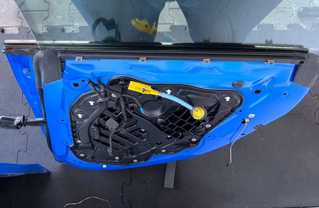 фото №7, Дверь правый перед задняя bmw 2 f44 цвет c1d