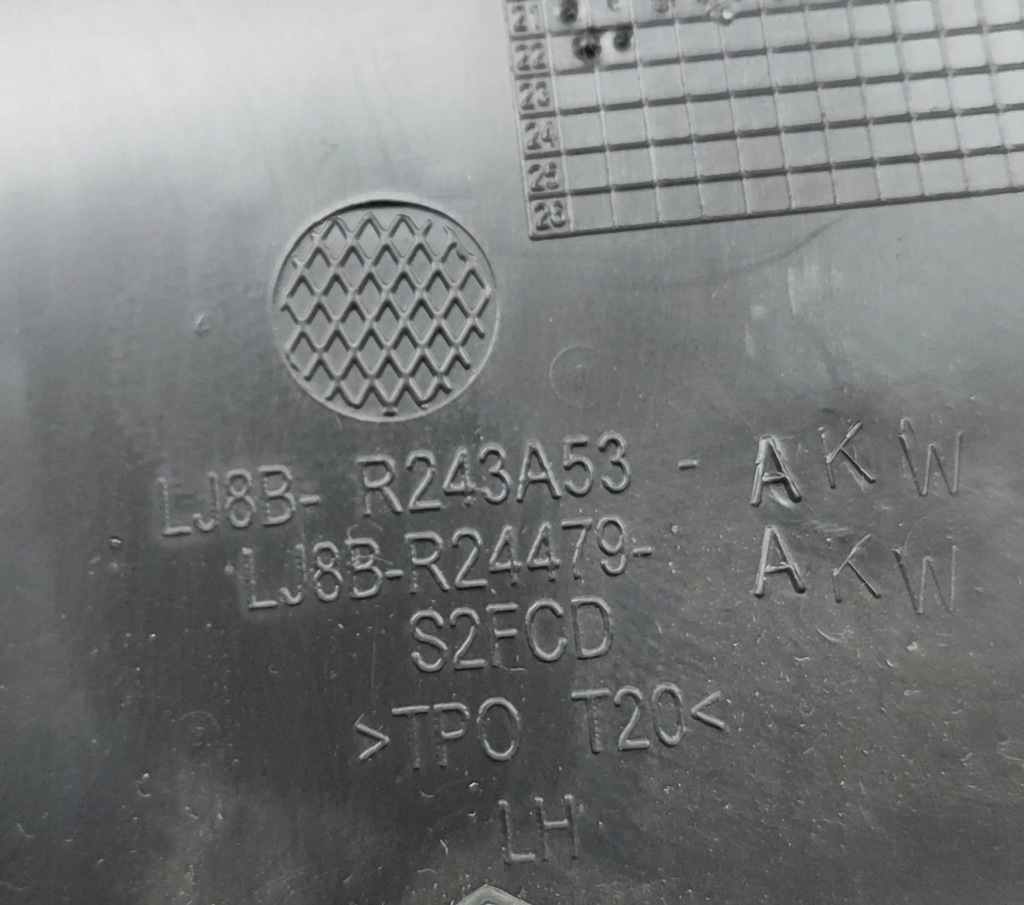 фото №6, Ford mustang mach-e 2022 левая сторона защита нижняя стойка / b