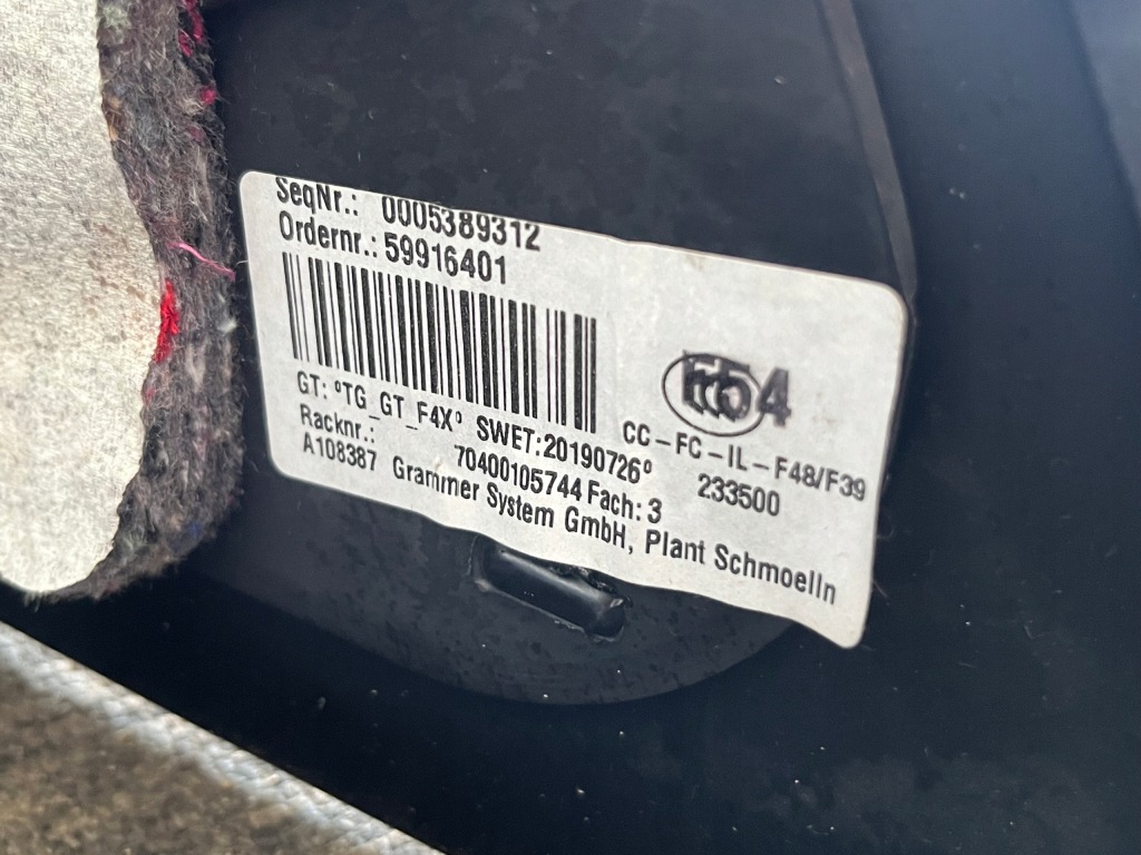 Bmw x1 f48 lci lift 19r тунель середній підлокітник оригінал європа Київ