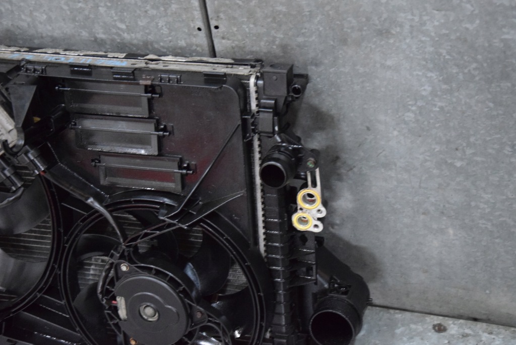 Land rover freelander 2 2,2 td4 радиатор вентилятор комплект Оригинал