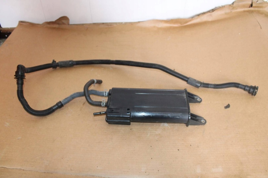 Купити Фільтр вугільний toyota rav4 v