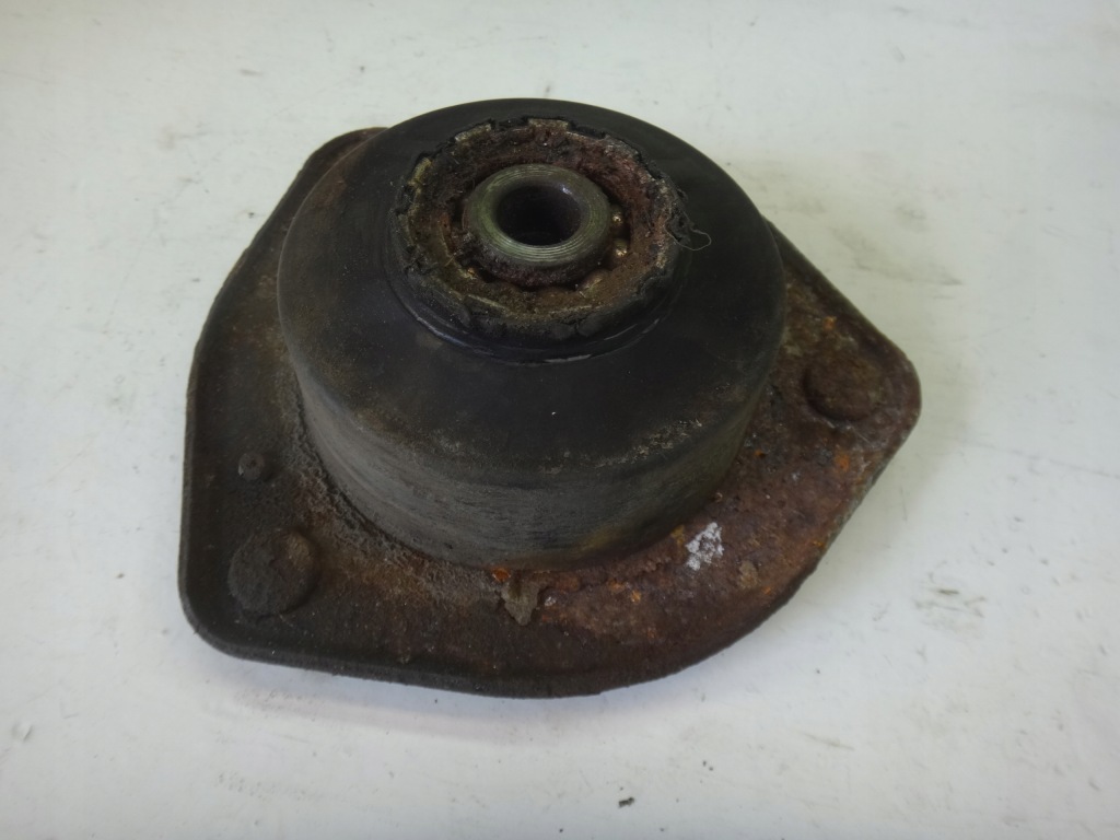 фото №2, Кронштейн амортизатора подушка перед mini r56