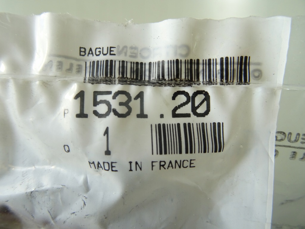 Гайка крышка насоса топлива peugeot 1531.20 oem Киев