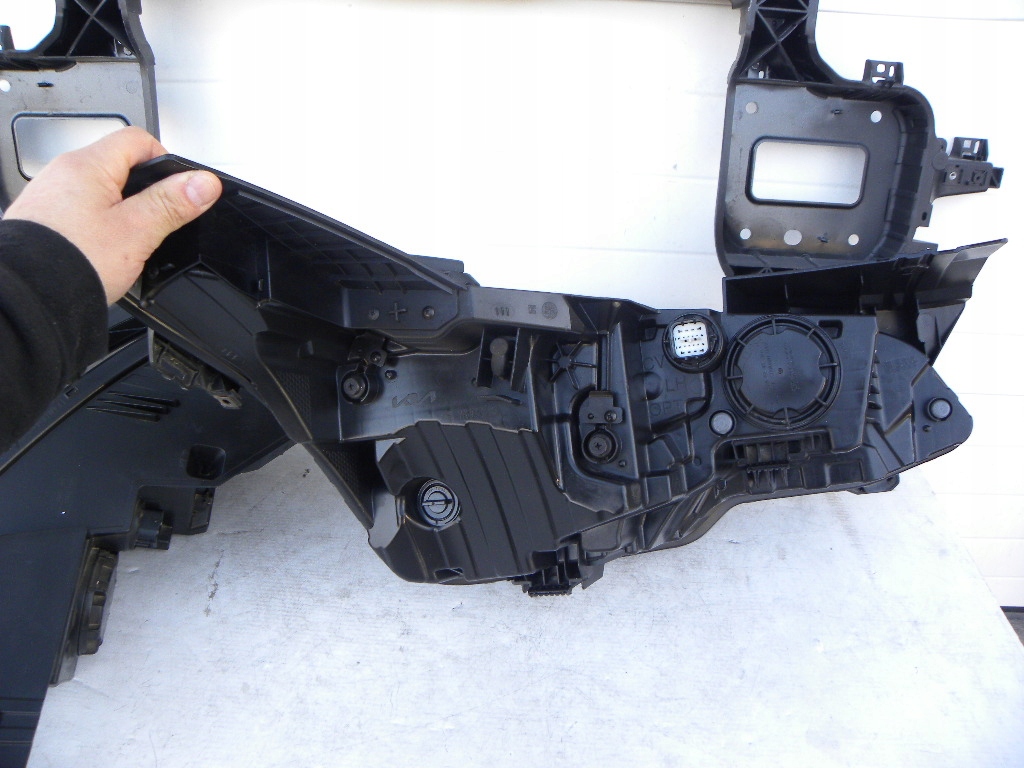 фото №8, Kia ev6,6-ev лампы передние левая -правая full- led,,wzmocnienie