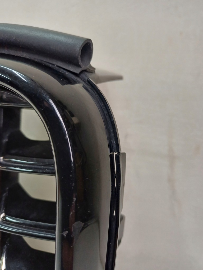 фото №8, Решітка радіатора решітка радіатора бампера перед volvo xc60 ii 2 lift 21- r-design