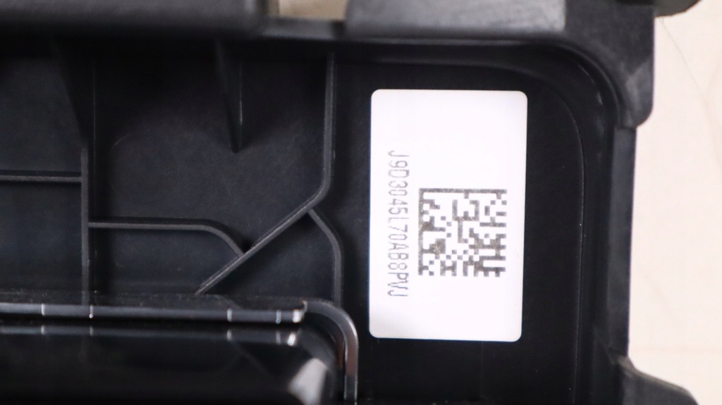 фото №7, Jaguar i-pace панель подогрев сидений j9d3045l70ab, j9d3-18d687