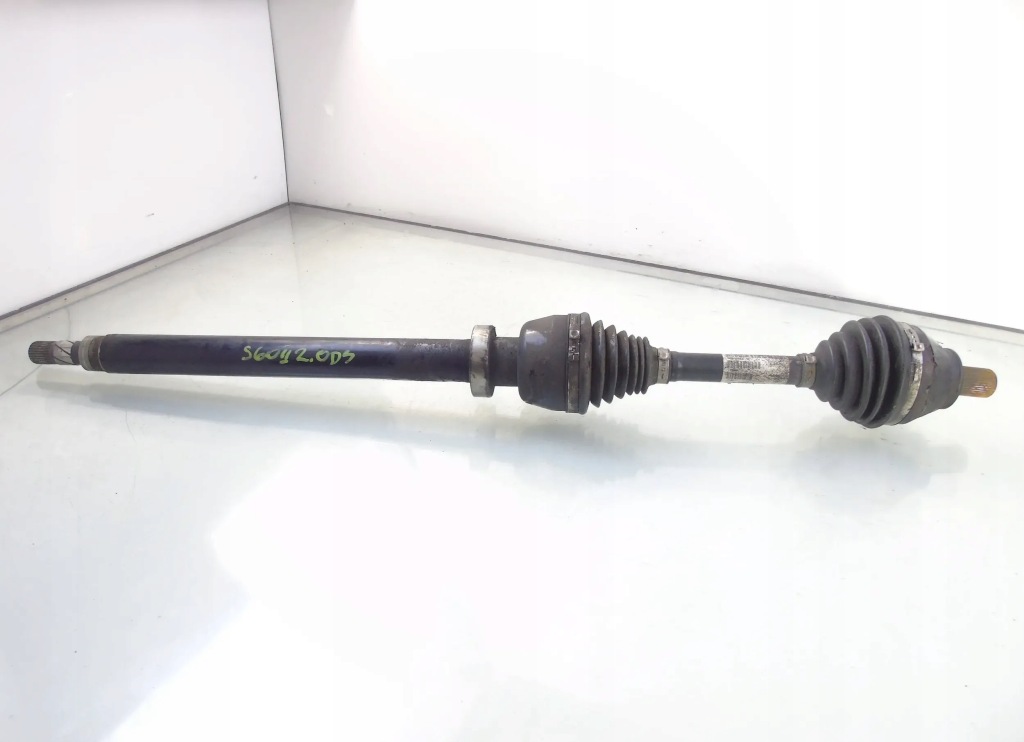 Купить Приводной вал правая длинная volvo s60 2 v60 2.0 d3 p31272548