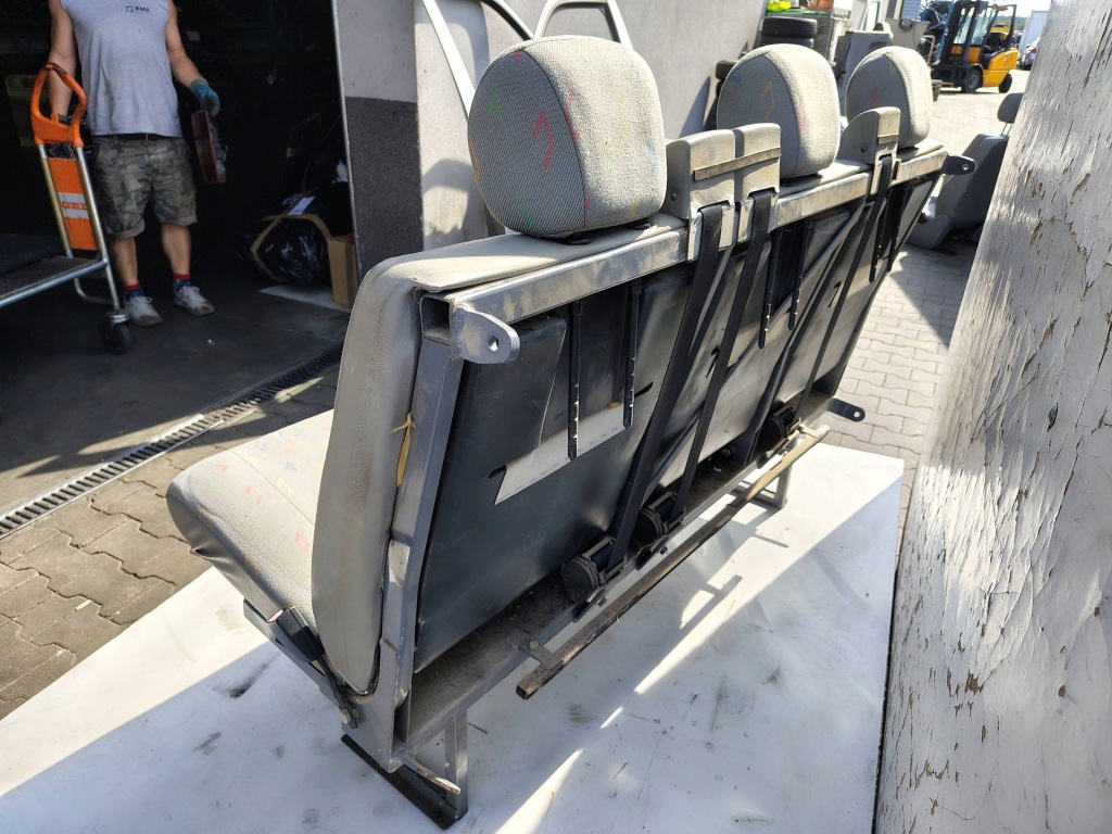 фото №4, Сиденья заднее сиденье 2 ряд двойная кабина vw transporter t5