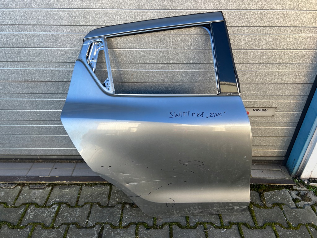 фото №1, Suzuki swift mk8 двері праве задня задні колір znc