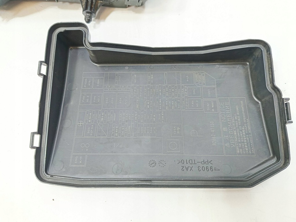 фото №15, Toyota prius iii 09-15 lift коробка корпус запобіжників 2zr-fxe 2014 1,8