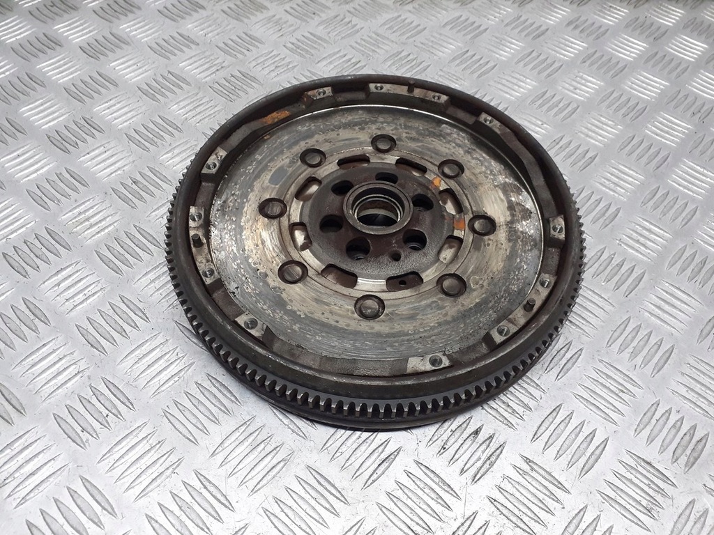 фото №1, Колесо двомасовий двомасовий маховик audi a3 8l 1.8 t