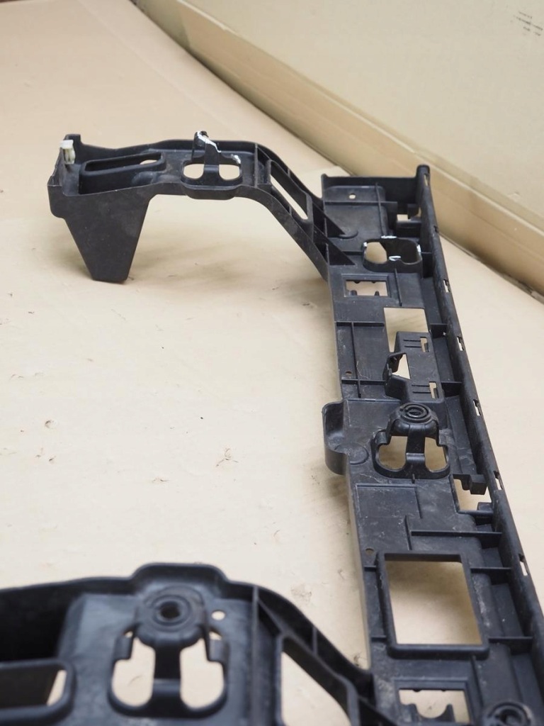 Усилитель направляющая направляющая бампера задний  mini countryman u25 5a0c1c0 Киев