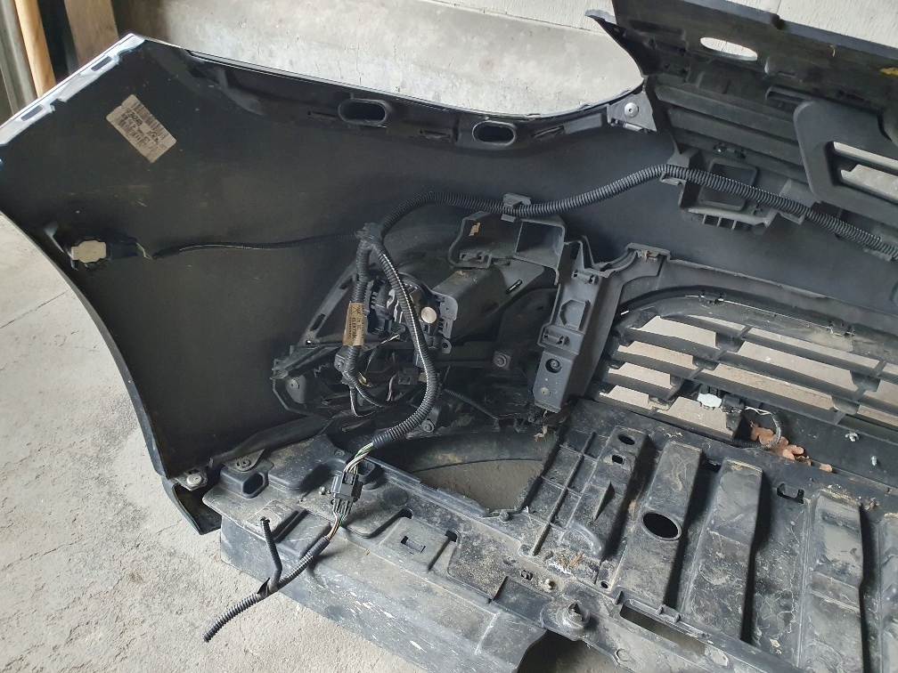 фото №7, Clio iv lift 2017- бампер перед kompletny pod лампи led 6xpdc super стан