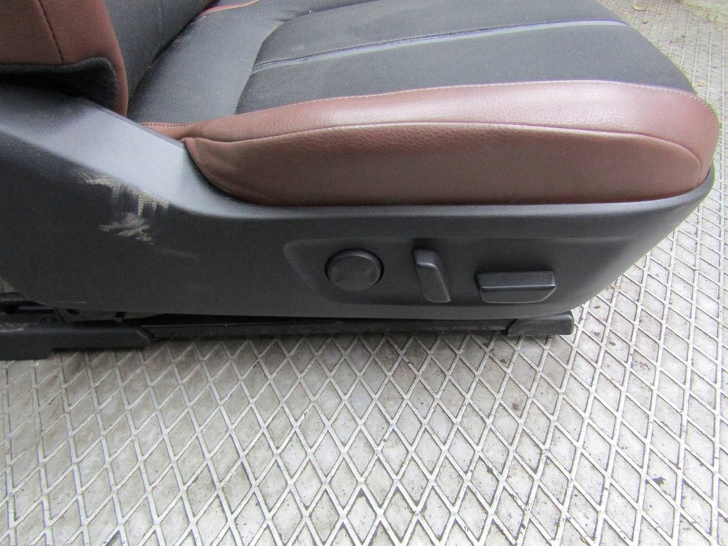 фото №6, Mazda mx-30 21r сидіння комплект сидінь заднє сидіння сидіння водія пасажира