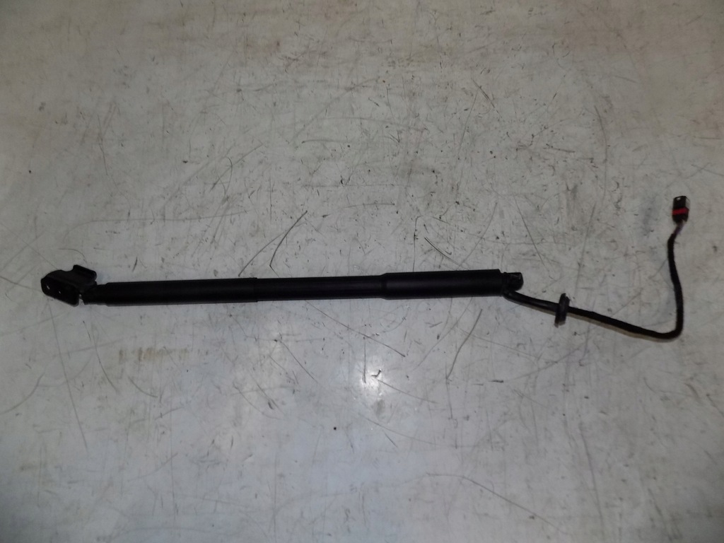 фото №1, Volvo xc60 i 2008-2017 привід кришки задня лівий 31386705