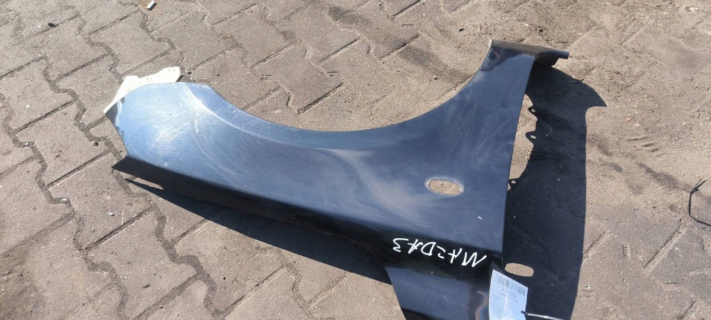 Купити Крило правий перед mazda 3