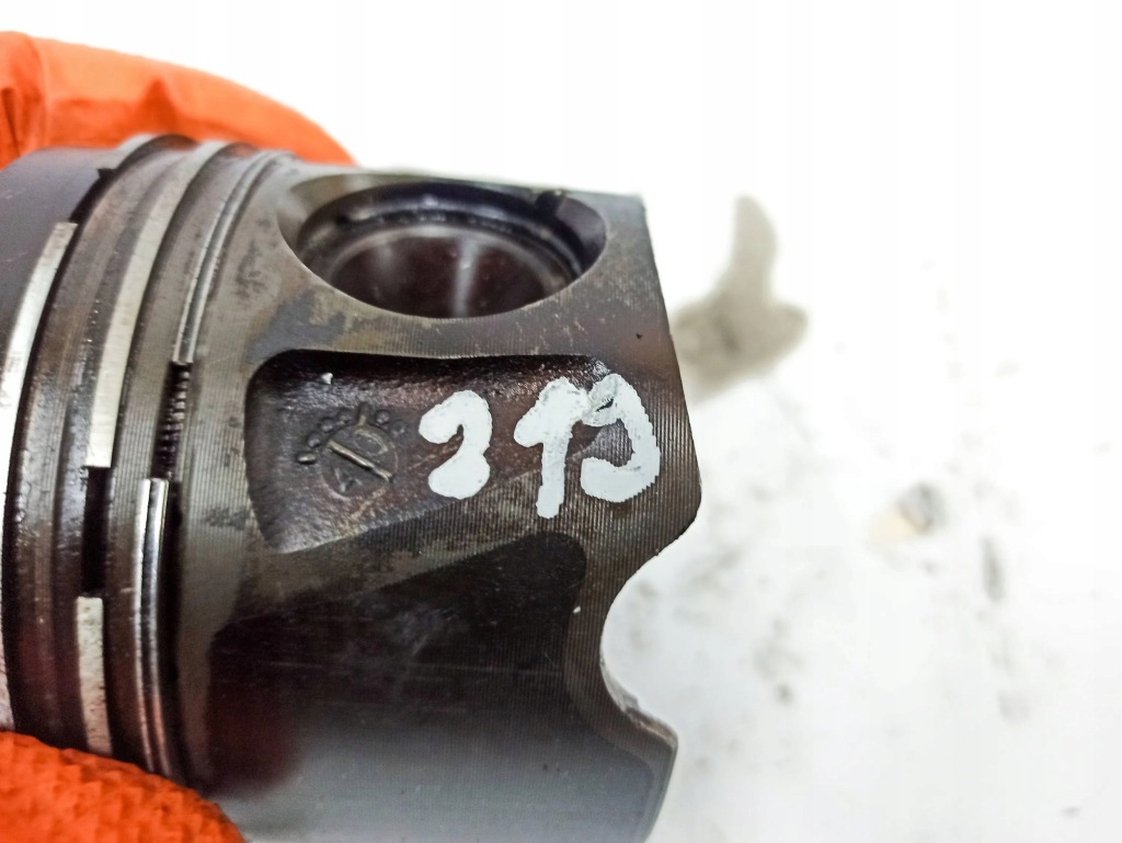 фото №11, Mercedes-benz cls c219 2005 поршні