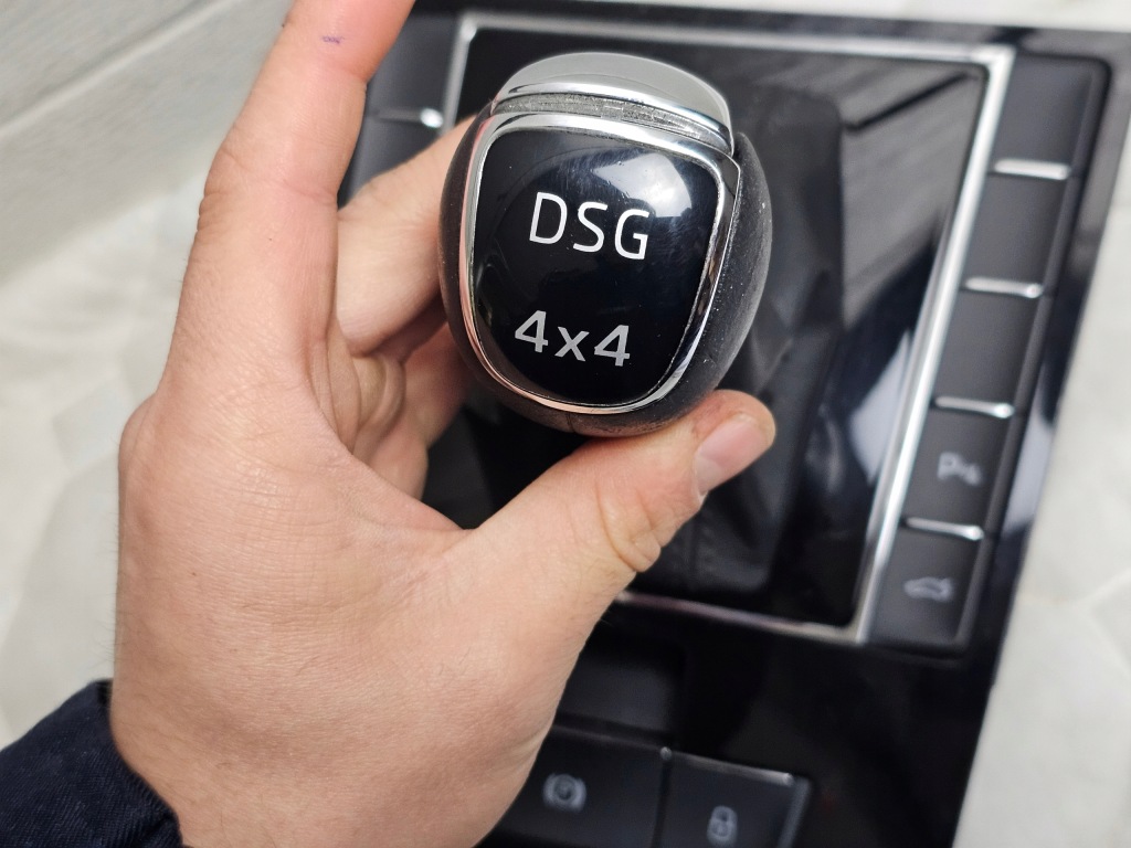 Ручка перемикання передач чохол панель керування накладка декоративна skoda superb 3 Ціна