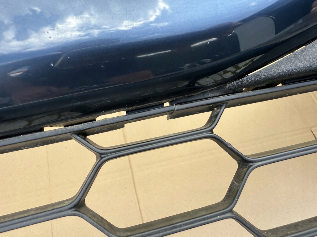 фото №10, Бампер передний volvo v40 cross country 2012 - 2019 .