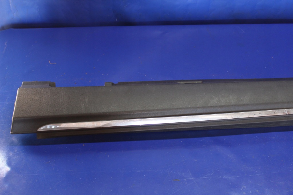 Купити Молдинг накладка поріг ліва mercedes w166 a1666900340