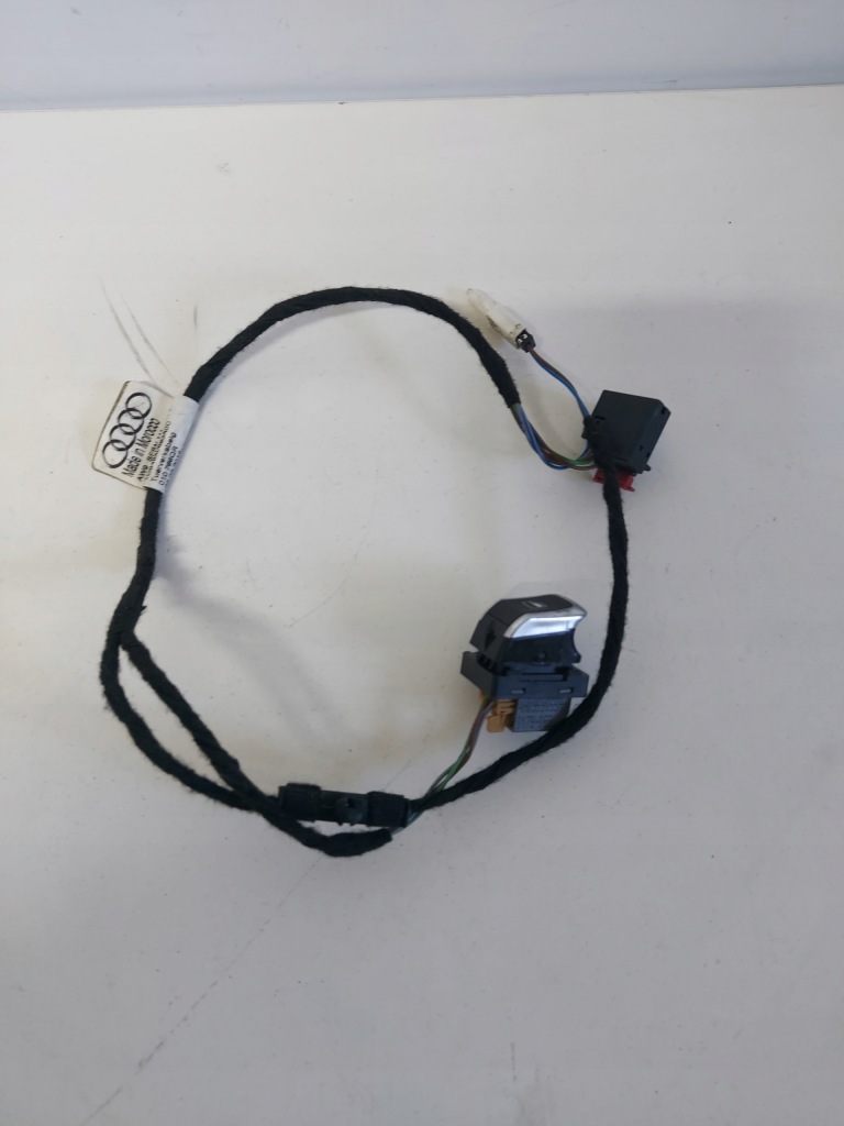 фото №1, Ручка дверь динамик задняя правый audi a1 8x 8x0971693a