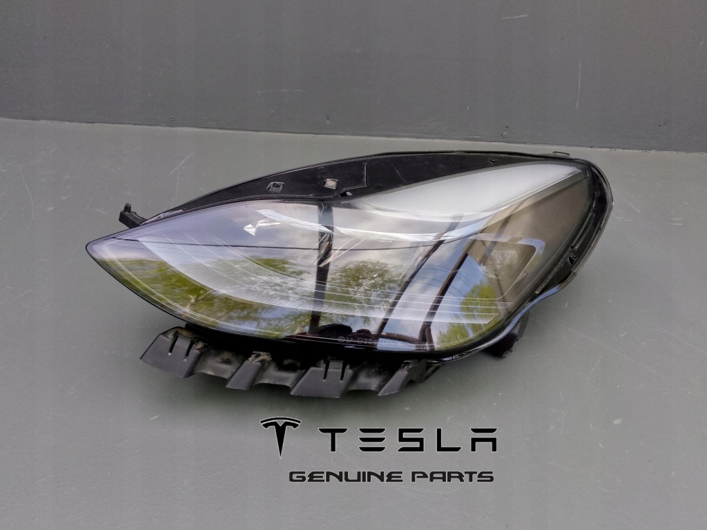 Купить Tesla 3 y рестайлинг  2021- лампа перед передняя левая full led 1514952-00-d =