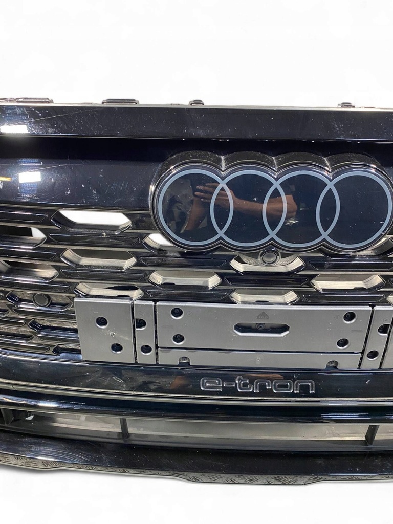 фото №10, Audi q8 e-tron бампер передний