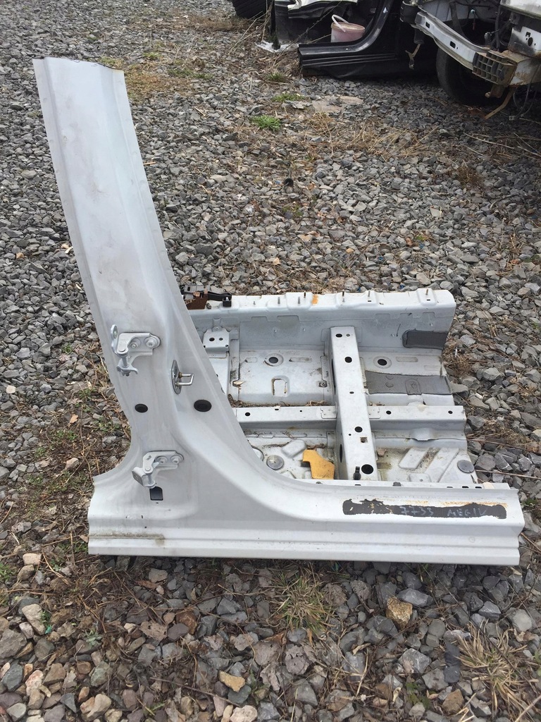 фото №1, Renault megane iv 2015- блок двигуна b поріг правий