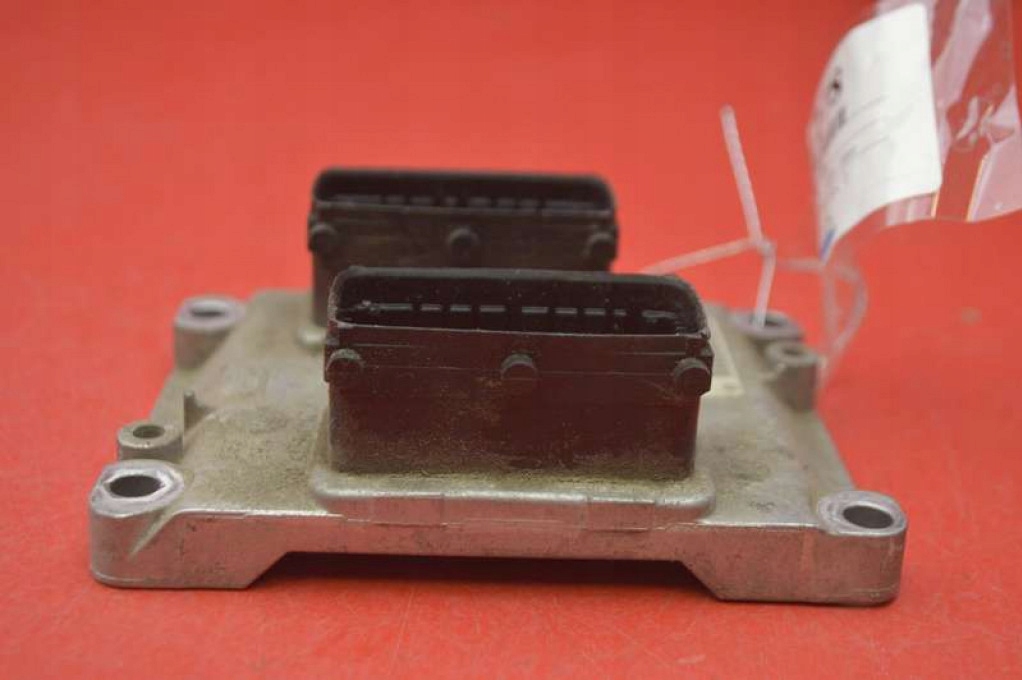 фото №6, Бортовой компьютер блок управления двигателя 0261206714 alfa romeo 147 1.6 16v 120 km 00-04