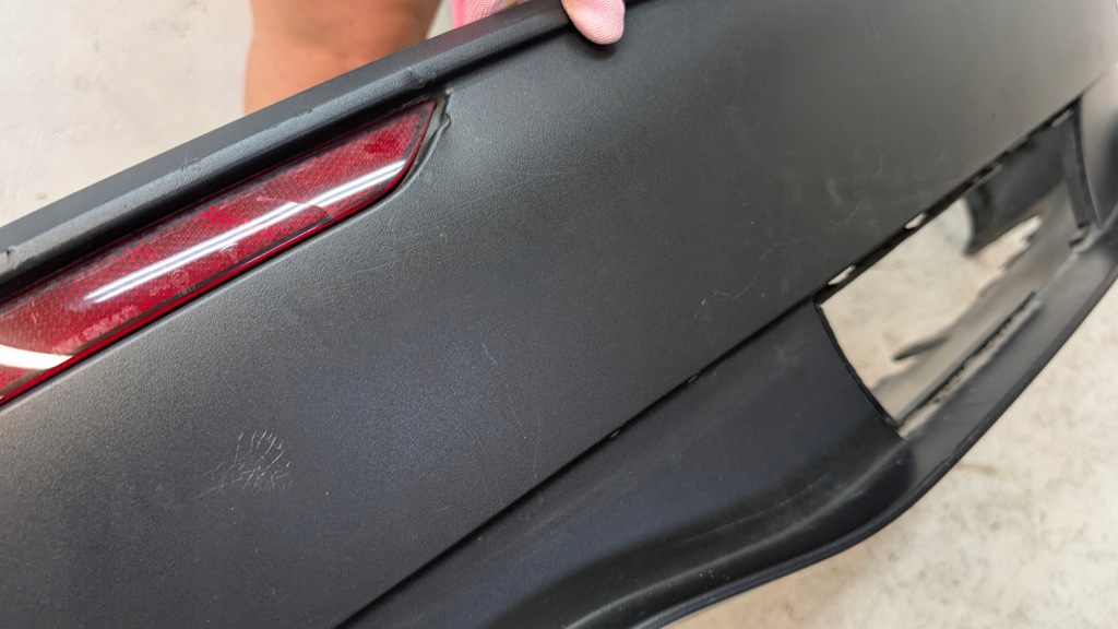 Купити Tesla model y 20- спойлер дифузор накладка бампера задня 1494006-00-b