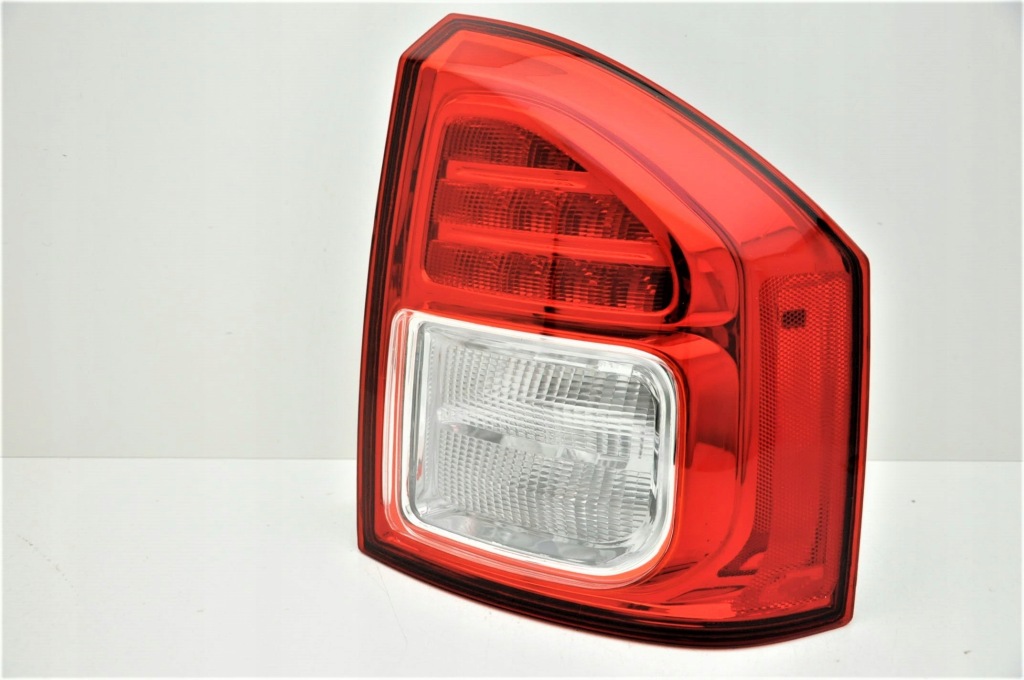 Jeep compass 2011- фара правый  led новая америка Доставка