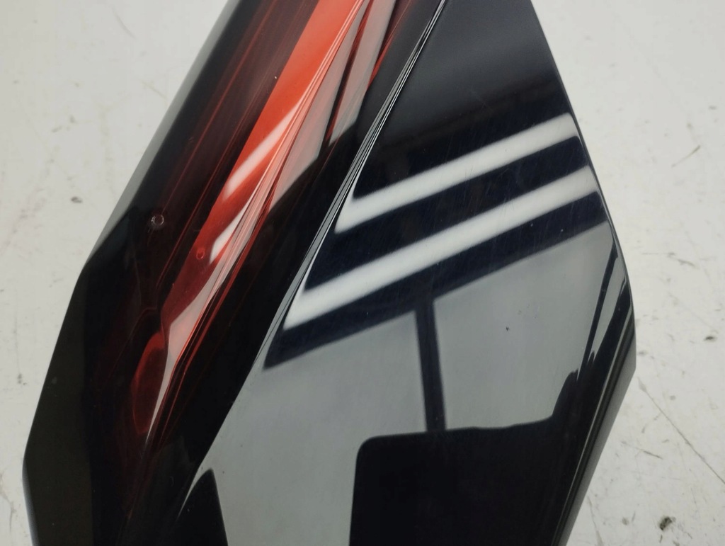 фото №6, Citroen c4 iii e-c4 2021 права сторона відбивач лампи задній