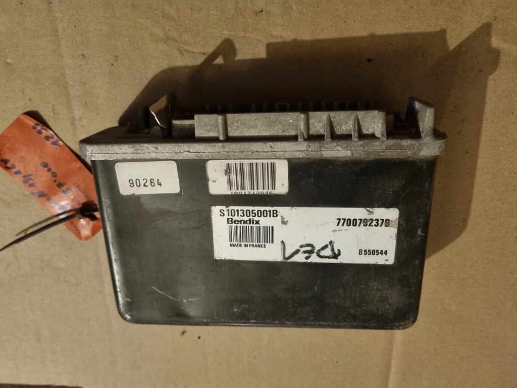 фото №1, Блок управления бортовой компьютер abs двигателя renault 19