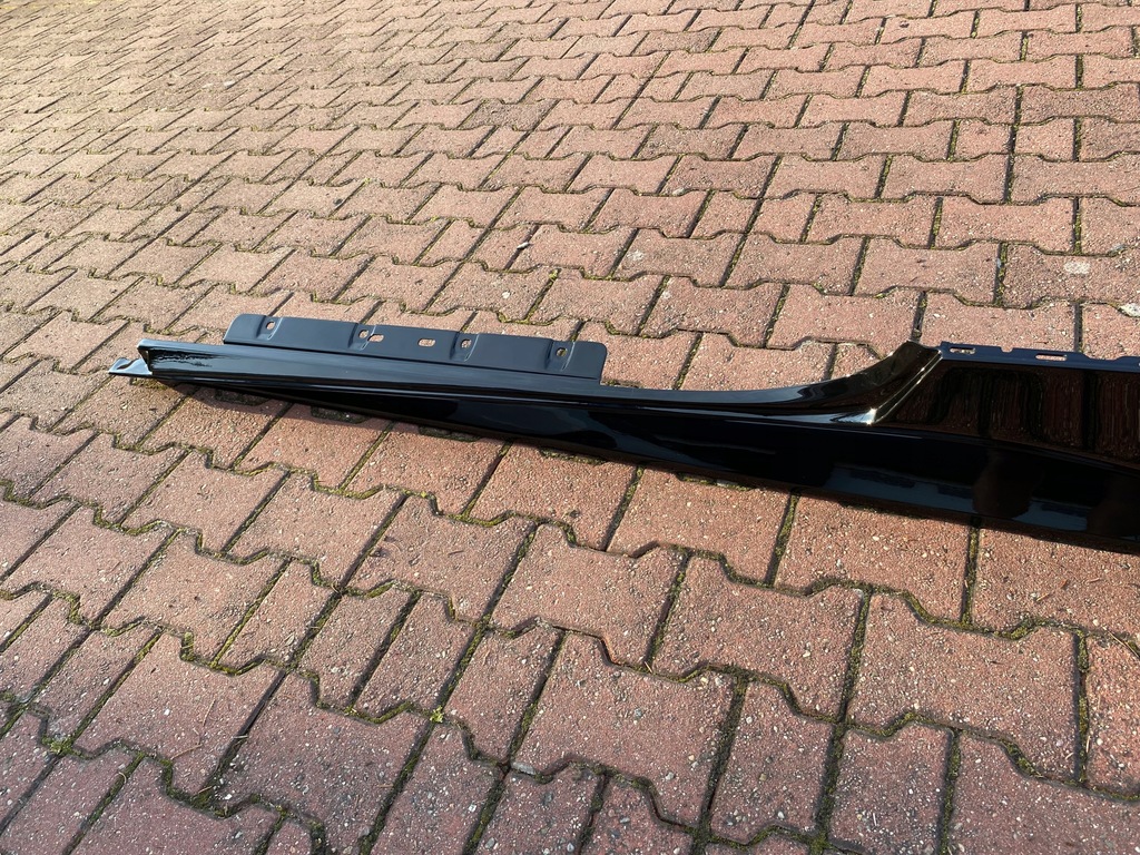 фото №8, Ferrari 488 gtb молдинг поріг поріг ліва карбон