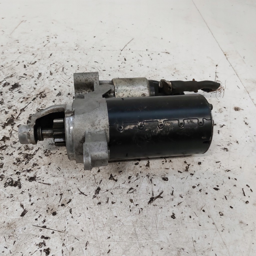 Audi a4 b8 2,0tfsi стартер bosch 0001138013 06h911021 в Україні