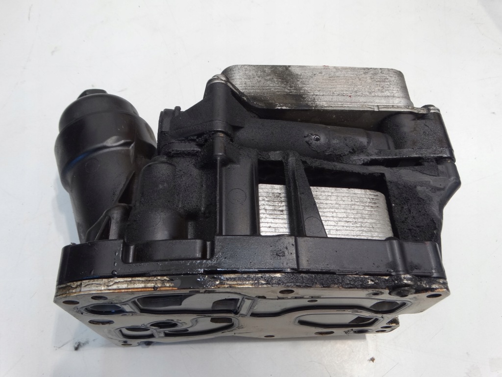 Радіатор основа фільтра оливи mahle bmw 1 f20 2.0d 13r. 8507627 Доставка