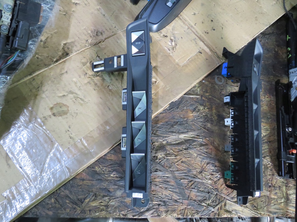 фото №1, Панель перемикач citroen ds7