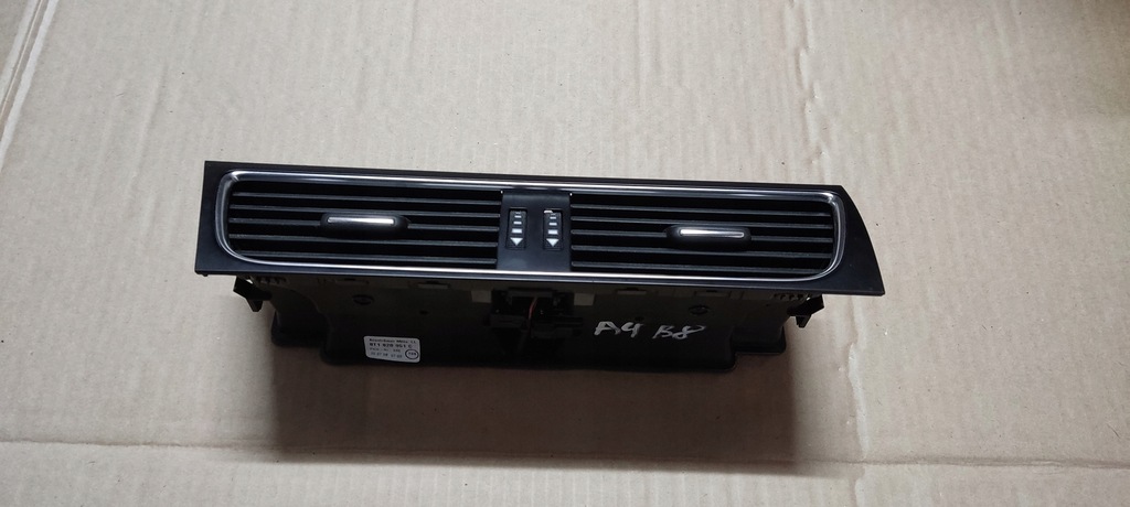 фото №1, Audi a4b8 решітка обдув середня eu
