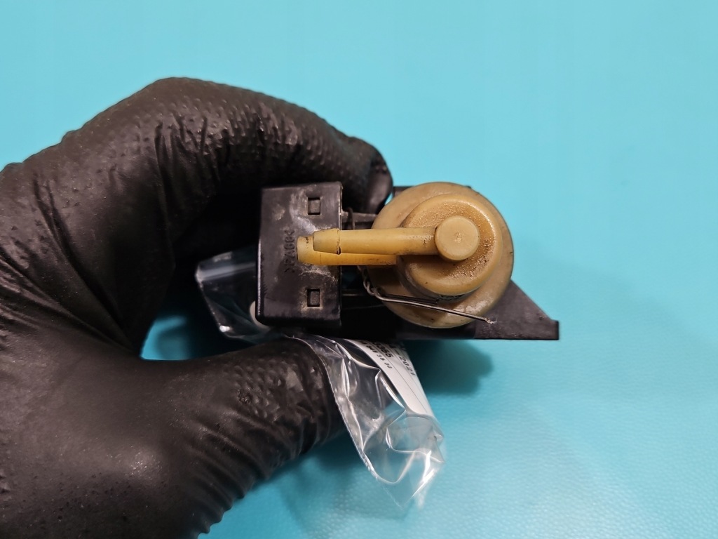 Клапан турбіни mercedes w205 a0101551328 a0101531328 70078210 2.0 16v Недорого