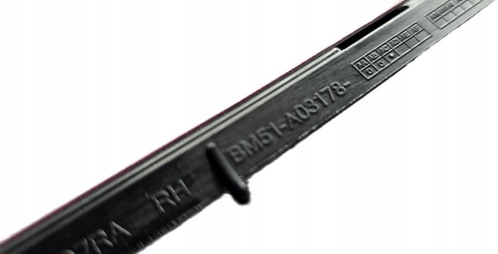 фото №16, Молдинг правая стекло лобовое ford focus mk3 2011-18