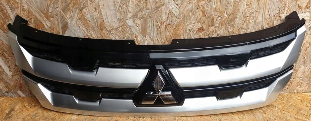 фото №1, Решётка радиатора решётка радиатора mitsubishi outlander 3 iii