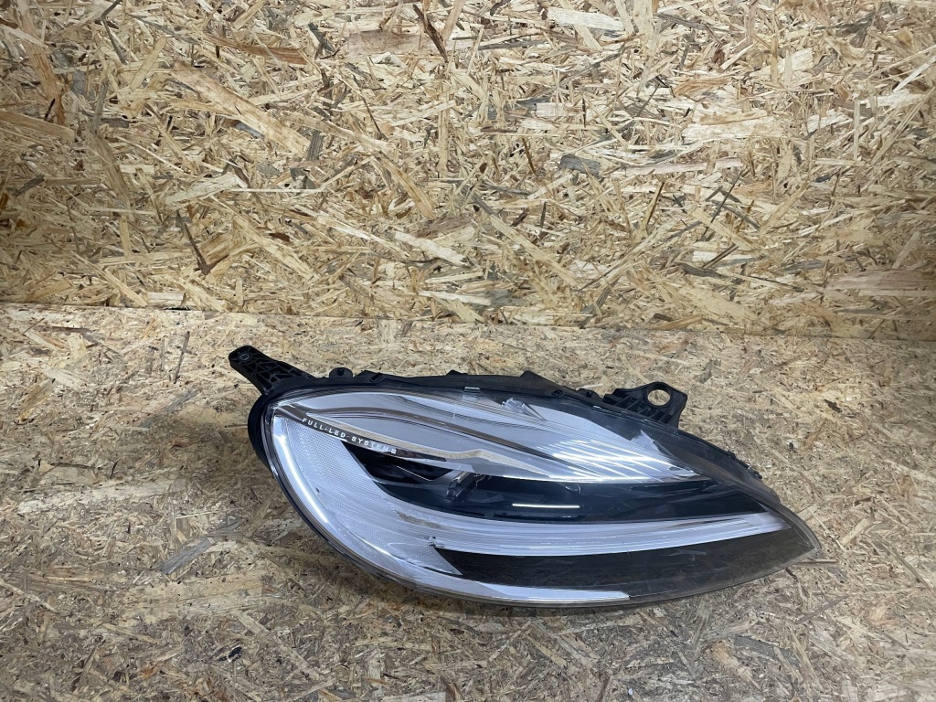 Купить Volvo v40 xc40 рестайлинг  фара правый  mid led правый eur