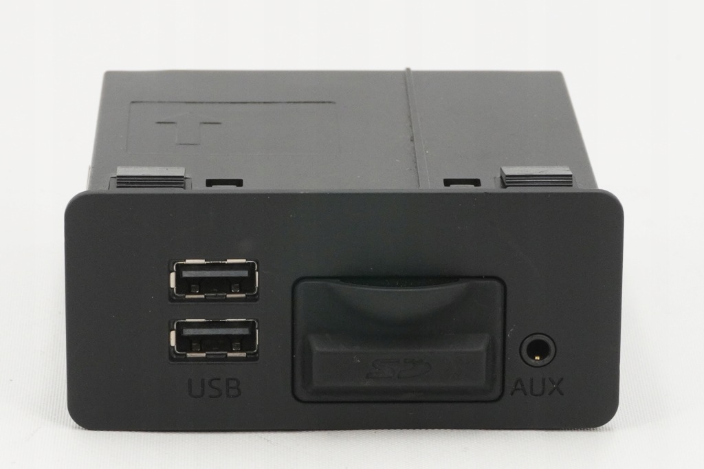 Купить Разъём port usb mazda 3 bhp1-669u0