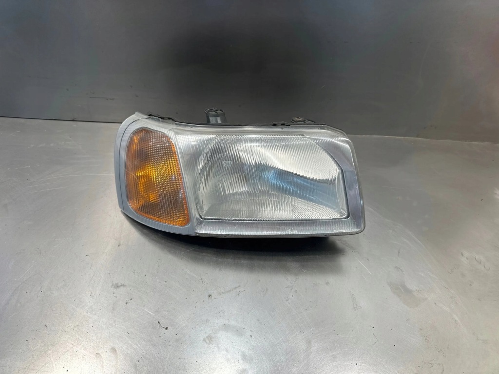 фото №1, Land rover freelander 1998 перед сторона права лампа передня