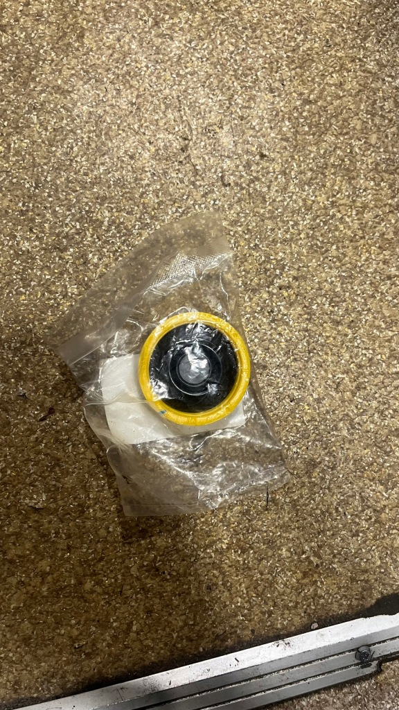 Купити Кришка рідини гальмівний aveo новий оригінал 93742397