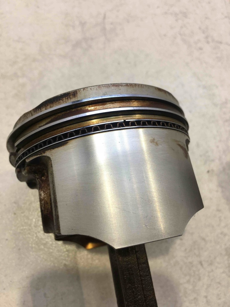 фото №10, Поршень шатун mazda 323 f 1.5 16v