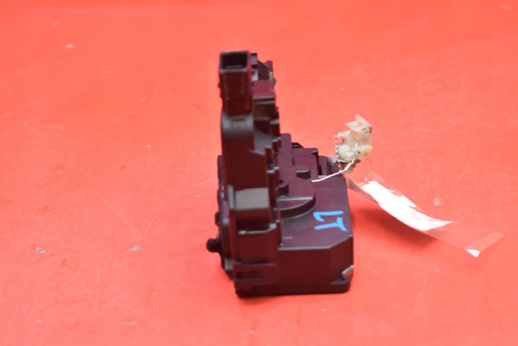 Замок двері лівий задній задній eu 13279836 ex opel meriva 2 ii b 10-14 Недорого